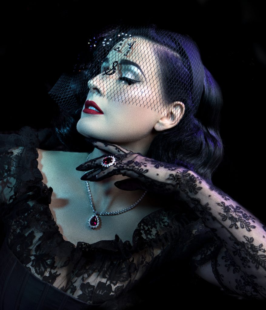 ディタ Dita Eccentric Glamour Guide Teese The Ultimate Von To ガイド ティース ビューティー ファッション写真 フォン メイク 贈答品 フォン