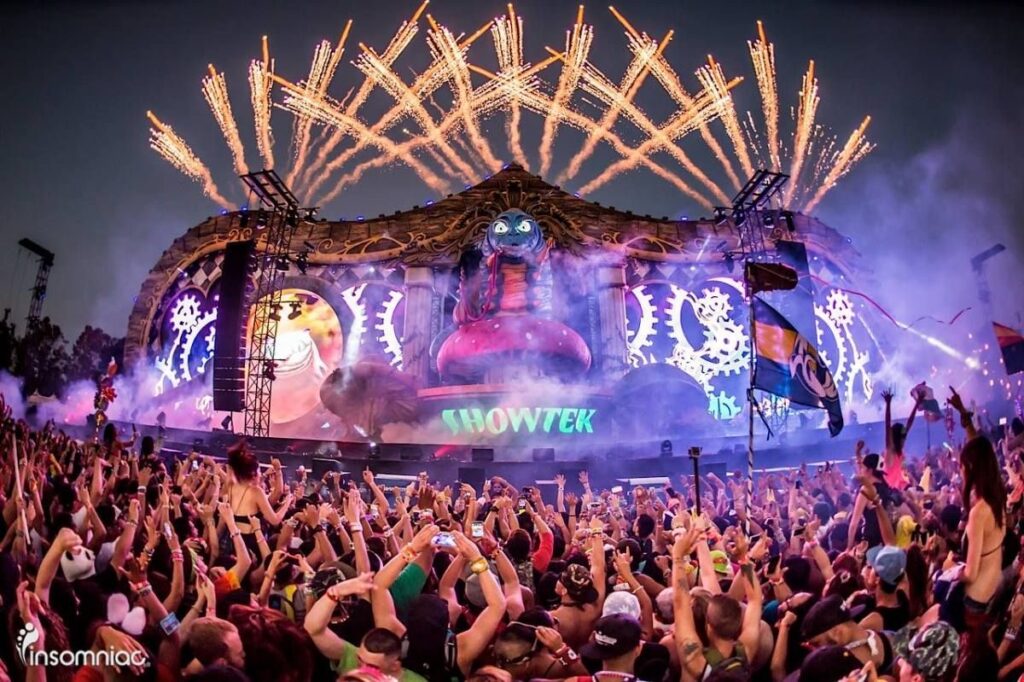 8 HOTTEST MUSIC FESTIVALS TO ATTEND THIS YEAR